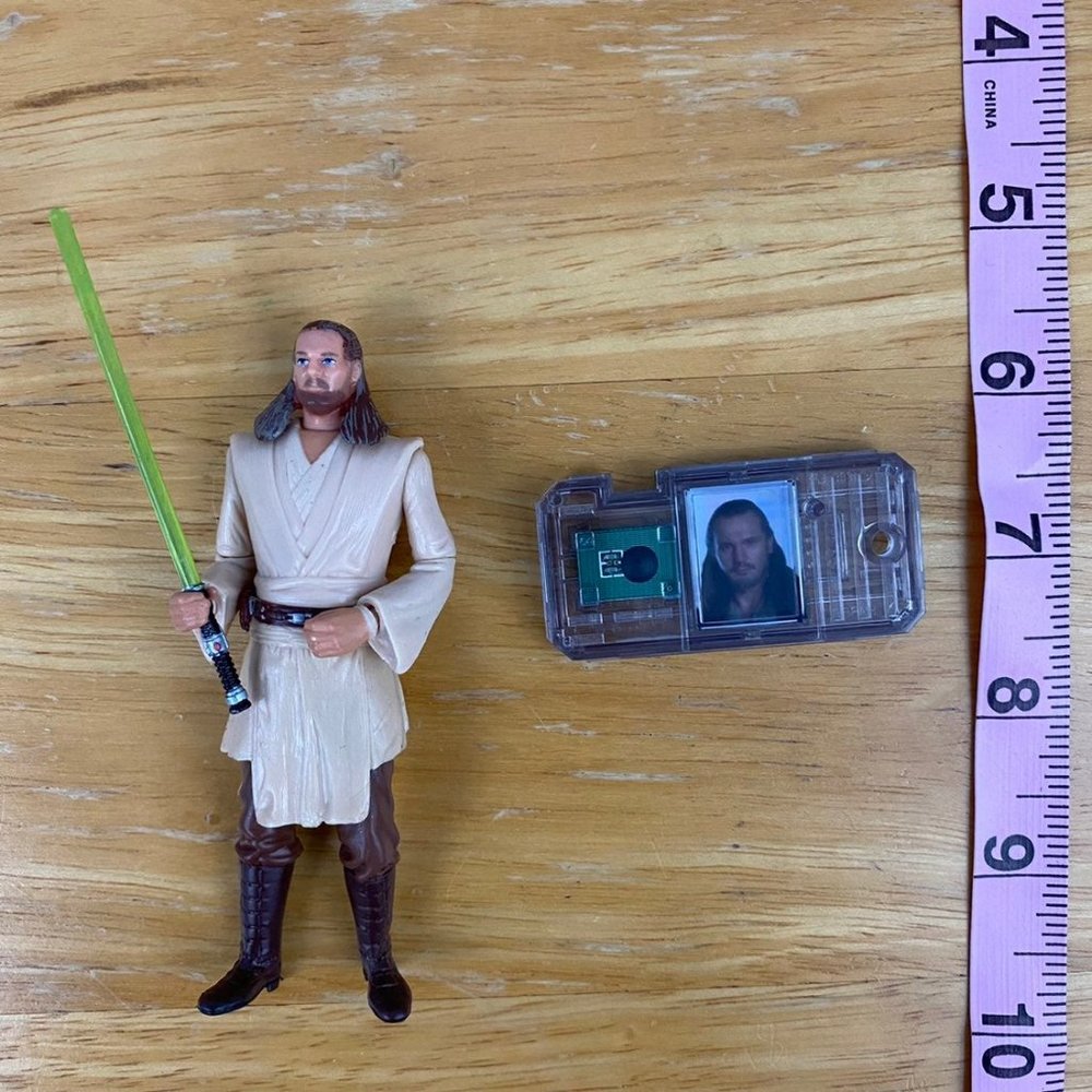 Vintage 1998 STAR WARS Episode 1 QUI-GON JINN Naboo Commtech chip action figure